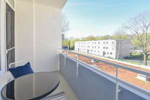 Saniert. Vier-Zimmer-Wohnung mit Balkon und Tiefgaragenstellplatz. – Die vollständige Adresse der Immobilie erhältst du vom Anbieter., 40595 Garath, Düsseldorf – Vorschaubild 8