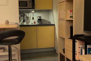 Befristete Untermiete: Möblierte 2-Zimmer-Wohnung mit Dachterrasse & Tiefgarage – Roseggerstraße 1, 93051 Kumpfmühl-Ziegetsdorf-Neuprüll, Regensburg – Vorschaubild 4
