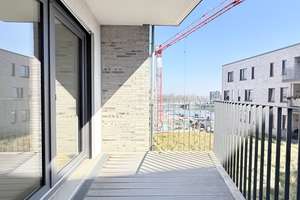 Lichtdurchflutete 3-Zi.-Wohnung mit Balkon, Einbauküche mit Kochinsel und zwei Bädern! – An den Grachten 7, 55120 Neustadt, Mainz – Vorschaubild 1