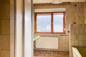 Zweifamilienhaus mit Weitblick – viel Potenzial für Ihre Wohnträume – Miltenberg (Kreis) – Vorschaubild 9