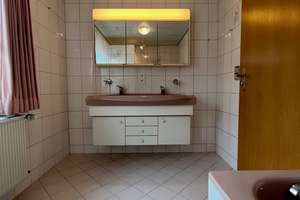Modernisierte Doppelhaushälfte in guter, ruhiger Wohnlage von Stuttgart-Luginsland! – Die vollständige Adresse der Immobilie erhältst du vom Anbieter., 70327 Luginsland, Stuttgart – Vorschaubild 23