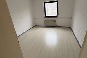Einfamilienhaus mit Einliegerwohnung, Garage und Garten in Villingendorf – Die vollständige Adresse der Immobilie erhältst du vom Anbieter., 78667 Villingendorf – Vorschaubild 38
