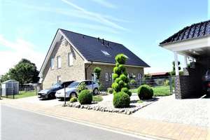 Gepflegte Doppelhaushälfte mit 3 Schlafzimmern in Essen (Oldb.)