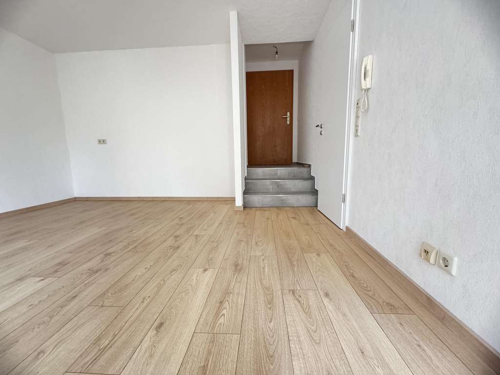 Immobilie in Sasbach - Charmante 1-Zimmer-Studiowohnung mit Balkon & Waldblick in Obersasbach - Bild 2