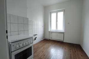 Sonnige Altbauwohnung mit Südbalkon und praktischem Keller – Kontakt: 0172-3261193 – Die vollständige Adresse der Immobilie erhältst du vom Anbieter., 10179 Mitte (Ortsteil), Berlin – Vorschaubild 11