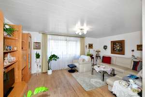 Zweifamilien-Reihenmittelhaus  mit Charme, Platz und Rückzugsidylle – Die vollständige Adresse der Immobilie erhältst du vom Anbieter., 79713 Bad Säckingen – Vorschaubild 6