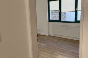 Lichtdurchflutete 3-Zimmer Wohnung 2.OG
im Dellviertel von Duisburg CITY – Salvatorweg 22, 47051 Dellviertel, Duisburg – Vorschaubild 13