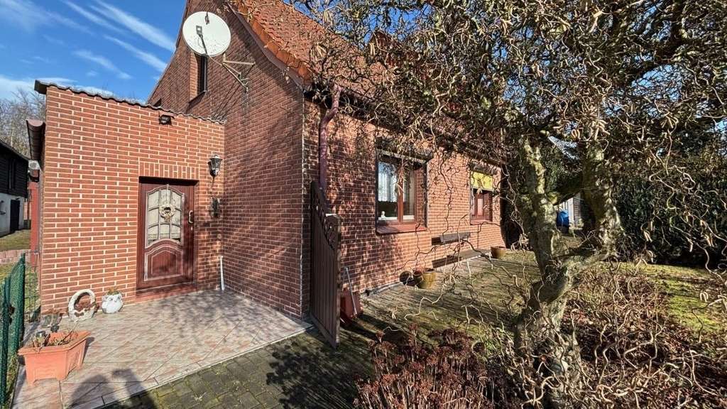 Immobilie in Grimmen - Haus, Hof & viel Nebengelass - Bild 0