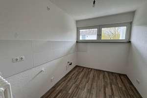 Schöne Wohnung für Sie saniert! – Mozartstraße 16, 47226 Rheinhausen-Mitte, Duisburg – Vorschaubild 3