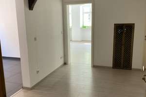 3‑Zimmer‑Altstadtwohnung mit großer Terrasse im historischen Fachwerkhaus