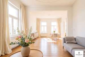Familienvilla in Bestlage von Blankenese – Die vollständige Adresse der Immobilie erhältst du vom Anbieter., 22587 Blankenese, Hamburg – Vorschaubild 1