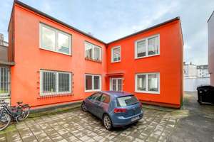 2 Zimmer – frisch renoviert – zentrale Lage – Hinterhaus