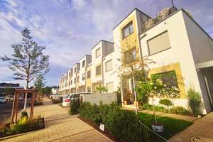 Schönes Haus mit sechs Zimmern in Offenbach am Main – Ottilia-Carolina-Moufang-Straße 9, 63075 Mühlheimer Straße, Offenbach am Main – Vorschaubild 2