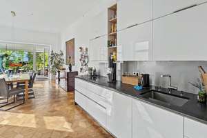 Altbau-Charme trifft Moderne - modernisierte Wohlfühloase im Herzen von Lübeck – Die vollständige Adresse der Immobilie erhältst du vom Anbieter., 23558 Sankt Lorenz Süd, Lübeck – Vorschaubild 7
