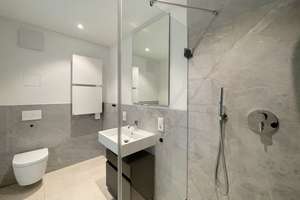 Exklusiv und elegant: stilvolles, neuwertiges Designer-Townhouse – Infanteriestraße  14, 80797 Schwere-Reiter-Straße, München – Vorschaubild 9