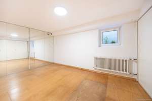 Trudering: Lichtdurchflutetes Architektenhaus, über 340 m² Wfl., Kamin, großer Garten & Doppelgarage – Die vollständige Adresse der Immobilie erhältst du vom Anbieter., 81827 Waldtrudering, München – Vorschaubild 47