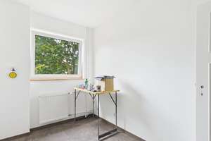 Balkonblick ins Grüne: frisch sanierte 2-Zimmer-Wohnung in Darmstadt-Bessungen – Goethestr. 33- 35, 64285 Mitte, Darmstadt – Vorschaubild 4