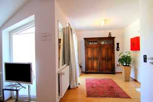Wunderschönes, möbliertes Einfamilienhaus mit Sonnengarten und Außenstellplatz in guter Lage – Köln – Vorschaubild 8