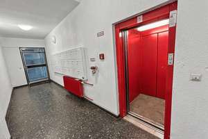 Bezugsfreies 1-Zimmer-City-Apartment über den Dächern von Charlottenburg-Wilmersdorf in Berlin – Die vollständige Adresse der Immobilie erhältst du vom Anbieter., 10719 Wilmersdorf, Berlin – Vorschaubild 5