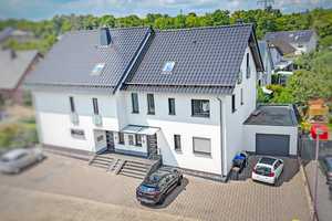 Stilvolles Zweifamilienhaus in bevorzugter Wohnlage mit Garten und Garage – Mayen-Koblenz (Kreis) – Vorschaubild 1