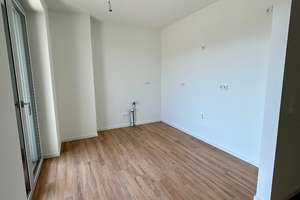 zukunftsweisende, moderne Wohnung, offene Küche zum Wohnbereich, Balkon, Badewanne, Fußbodenheizung, – Adolf-Damaschke-Ring 39, 68259 Feudenheim, Mannheim – Vorschaubild 5