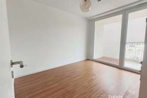 Exklusive 4-Zimmer-Wohnung über den Dächern der Stadt – Die vollständige Adresse der Immobilie erhältst du vom Anbieter., 80686 Land in Sonne, München – Vorschaubild 4