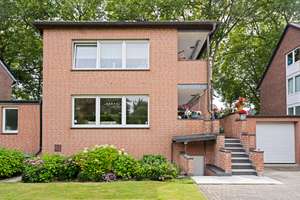 KR-Bockum! Freistehendes 2-Familienhaus in gefragter Wohnlage/Stadtwaldnähe! – Die vollständige Adresse der Immobilie erhältst du vom Anbieter., 47800 Bockum, Krefeld – Vorschaubild 2
