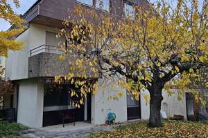 Sonnige Doppelhaushälfte mit 4,5 Zimmern in Eberdingen-Hochdorf – Gartenstrasse 42/1, 71735 Eberdingen – Vorschaubild 1