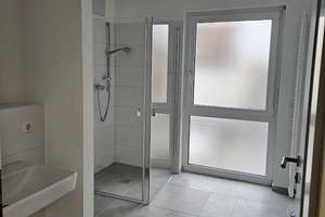 Mit Chick und Charme: 3 Zimmer mit Balkon, moderne Ausstattung, Einbauküche, Tageslichtbad, Aufzug – Biklenstraße 10, 70327 Untertürkheim (Ortsteil), Stuttgart – Vorschaubild 5