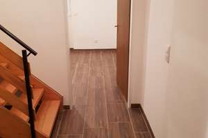 Charmante 2-Zimmer-Maisonettewohnung mit Stellplatz in Köln-Neuehrenfeld – 50825 Neuehrenfeld, Köln – Vorschaubild 4