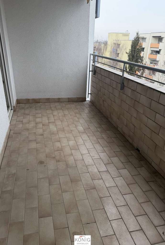 Immobilie in Möglingen - Wohnen mit Aussicht  3-Zi.-Wohnung mit 2 großen Balkonen  Objekt 2753 - Bild 2