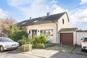Charmante Doppelhaushälfte in Bergheim Ahe! – Die vollständige Adresse der Immobilie erhältst du vom Anbieter., 50127 Bergheim – Vorschaubild 1
