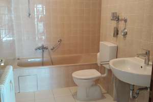 Helle 2-Zi-Wohnung (58 qm) in Moosach im Hochparterre mit direktem Zugang in den Gemeinschaftsgarten – Bingener Straße 00, 80993 Alt-Moosach, München – Vorschaubild 6
