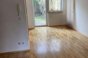 Charmantes Reihenhaus mit Garten in 08280 Aue + Garagen – Die vollständige Adresse der Immobilie erhältst du vom Anbieter., 8280 Aue – Vorschaubild 8