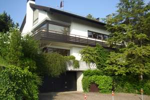 Repräsentative Villa  in Leonberg – Die vollständige Adresse der Immobilie erhältst du vom Anbieter., 71229 Leonberg – Vorschaubild 1