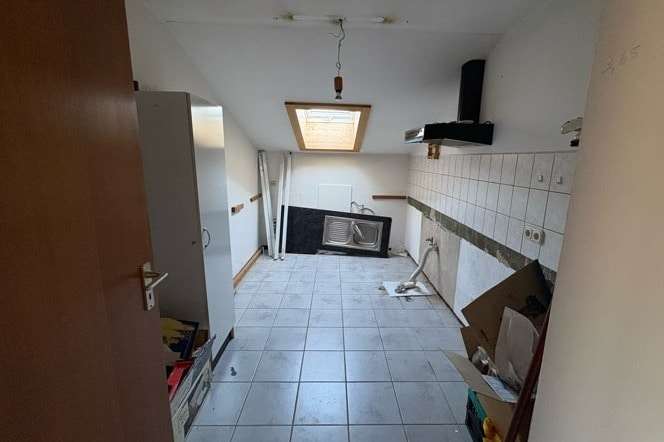 Immobilie in Altdorf bei Nürnberg - Großes freistehendes 1- bis 2-Familienhaus in Altdorf mit Garten und Garage - Bild 12