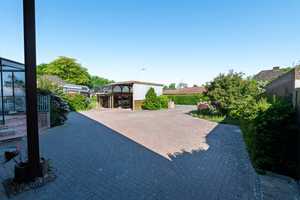 ! Großzügiges Einfamilienhaus mit sonnigem Garten und Vollkeller ! – Segeberg (Kreis) – Vorschaubild 3