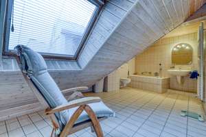 Ab sofort frei! Maisonette-Wohnung mit tollem Raumgefühl und Potenzial in der Südweststadt! – Die vollständige Adresse der Immobilie erhältst du vom Anbieter., 76135 Südweststadt, Karlsruhe – Vorschaubild 9