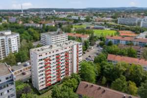 Vermietete 4 Zi Wohnung mit Balkon, Aufzug und Garage in Erlangen – Die vollständige Adresse der Immobilie erhältst du vom Anbieter., 91058 Schönfeld, Erlangen – Vorschaubild 14