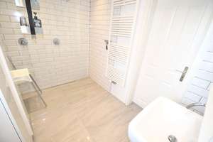 *** TOP-Wohnhaus mit pflegeleichtem Garten *** – Die vollständige Adresse der Immobilie erhältst du vom Anbieter., 53757 Sankt Augustin – Vorschaubild 19