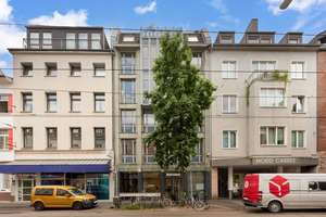 City-Home: Parkett, hohe Decken & Aufzug mitten in Pempelfort (WE10) – Die vollständige Adresse der Immobilie erhältst du vom Anbieter., 40477 Pempelfort, Düsseldorf – Vorschaubild 8