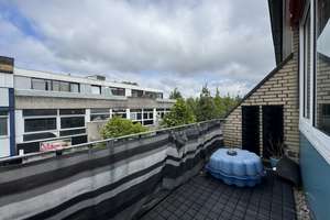 Helle 3-Zimmer-Wohnung mit Balkon in zentraler Lage