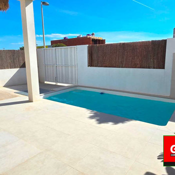 REIHENHAUS MIT POOL IN BENISANO – Ref. IG-394