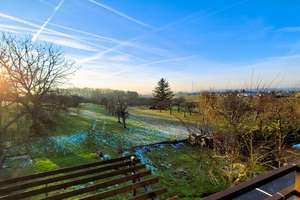Zweifamilienhaus mit Balkon und schönem Garten angrenzend an Felder und Wiesen in Nürtingen – Die vollständige Adresse der Immobilie erhältst du vom Anbieter., 72622 Nürtingen – Vorschaubild 5