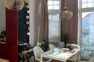 Traumhafte Altbauwohnung am Main (Sanderau) – Die vollständige Adresse der Immobilie erhältst du vom Anbieter., 97072 Sanderau, Würzburg – Vorschaubild 2