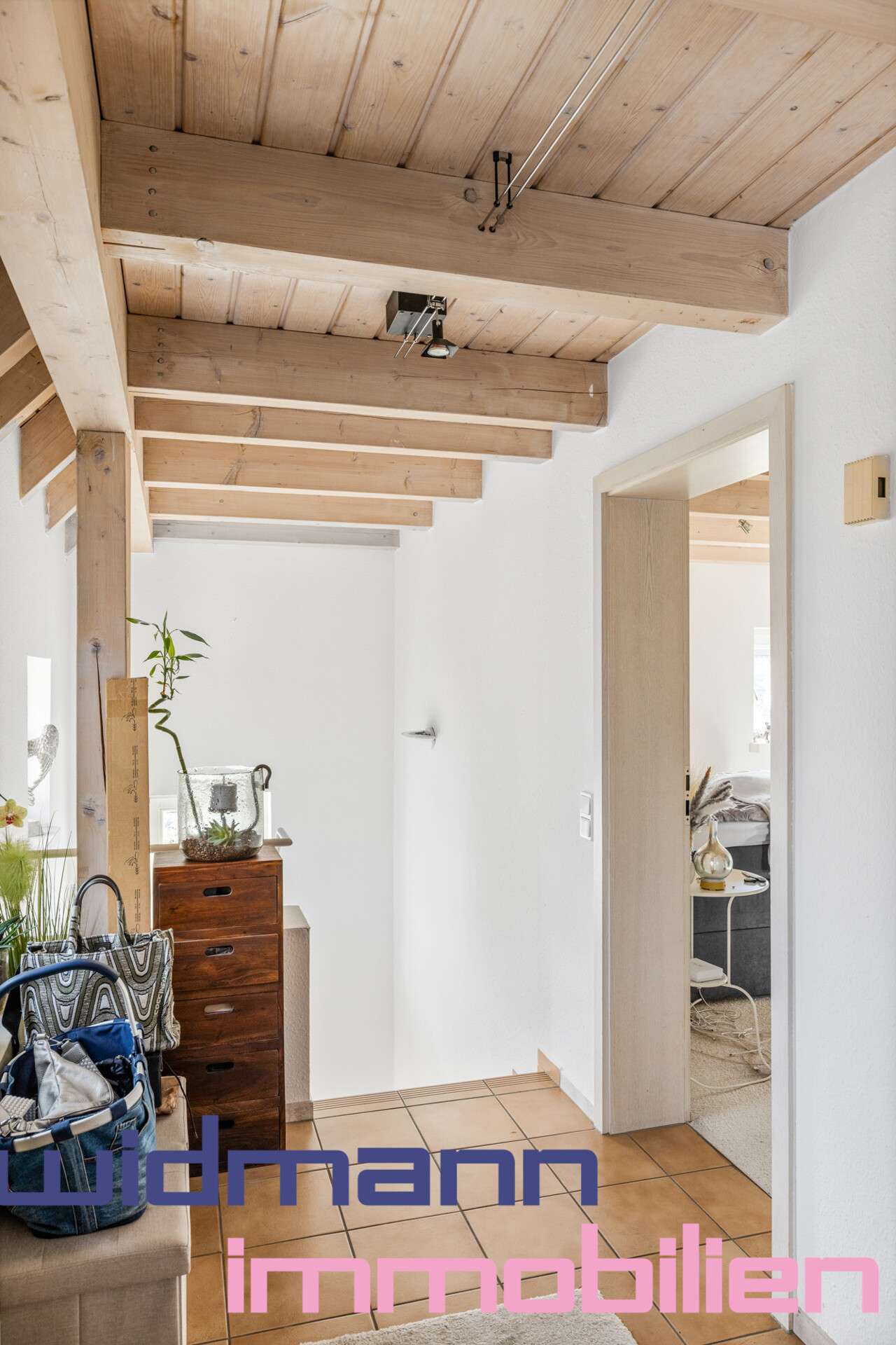 Immobilie in Schönaich - Wohnen wie im eigenen Haus – charmante Maisonettewohnung im Herzen von Schönaich - Bild 7