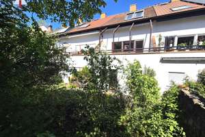 *Familien aufgepasst! ~ Gepflegtes Reihenmittelhaus mit kleinem Garten ~ – Die vollständige Adresse der Immobilie erhältst du vom Anbieter., 71336 Waiblingen – Vorschaubild 1