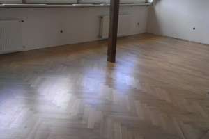 Dachgeschoss Wohnung über 2 Etagen mit 4 Zimmern in Essen-Altenessen-Nord – Im Erlenbruch 18, 45329 Altenessen-Nord, Essen – Vorschaubild 2