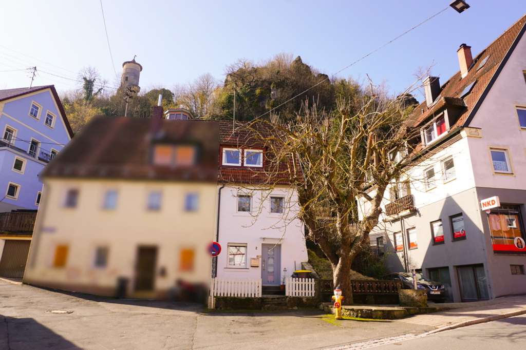 Immobilie in Waischenfeld - Mehr brauche ich nicht! - Schnuckeliges Reiheneckhäuschen mit Garten in Waischenfeld - Bild 0