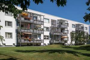 Großzügiger Wohnbereich trifft sonnige Loggia – John-F.-Kennedy-Allee 98, 38444 Detmerode, Wolfsburg – Vorschaubild 4